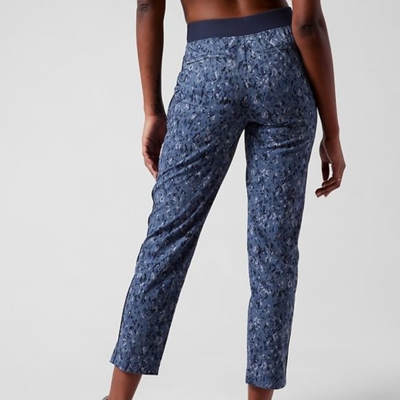 Athleta Brooklyn Ankle Pant size 22 Captivate Chrome Blue. - Picture 2 of 6
